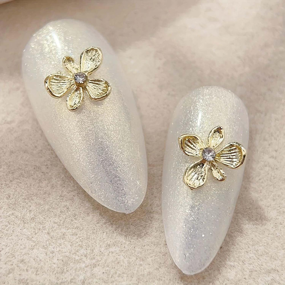 10st goud strass bloem 3D meta - Nail Art Lilac recensie en prijs