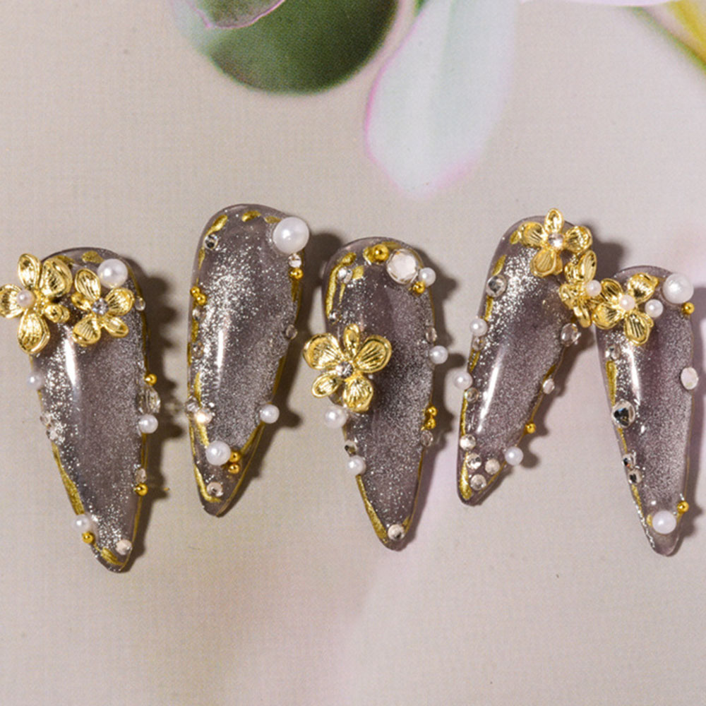 10st goud strass bloem 3D meta - Nail Art Lilac recensie en prijs