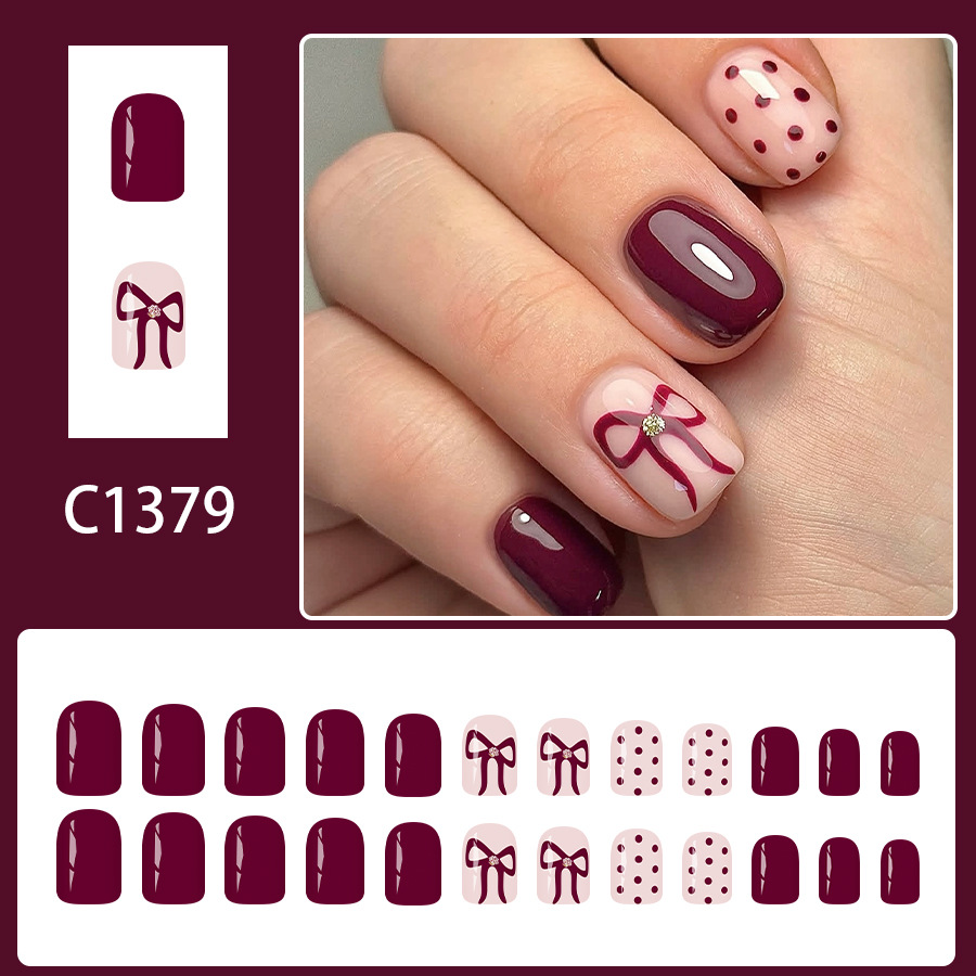 Korte vierkante pers op nagels - Nail Art Design recensie en prijs